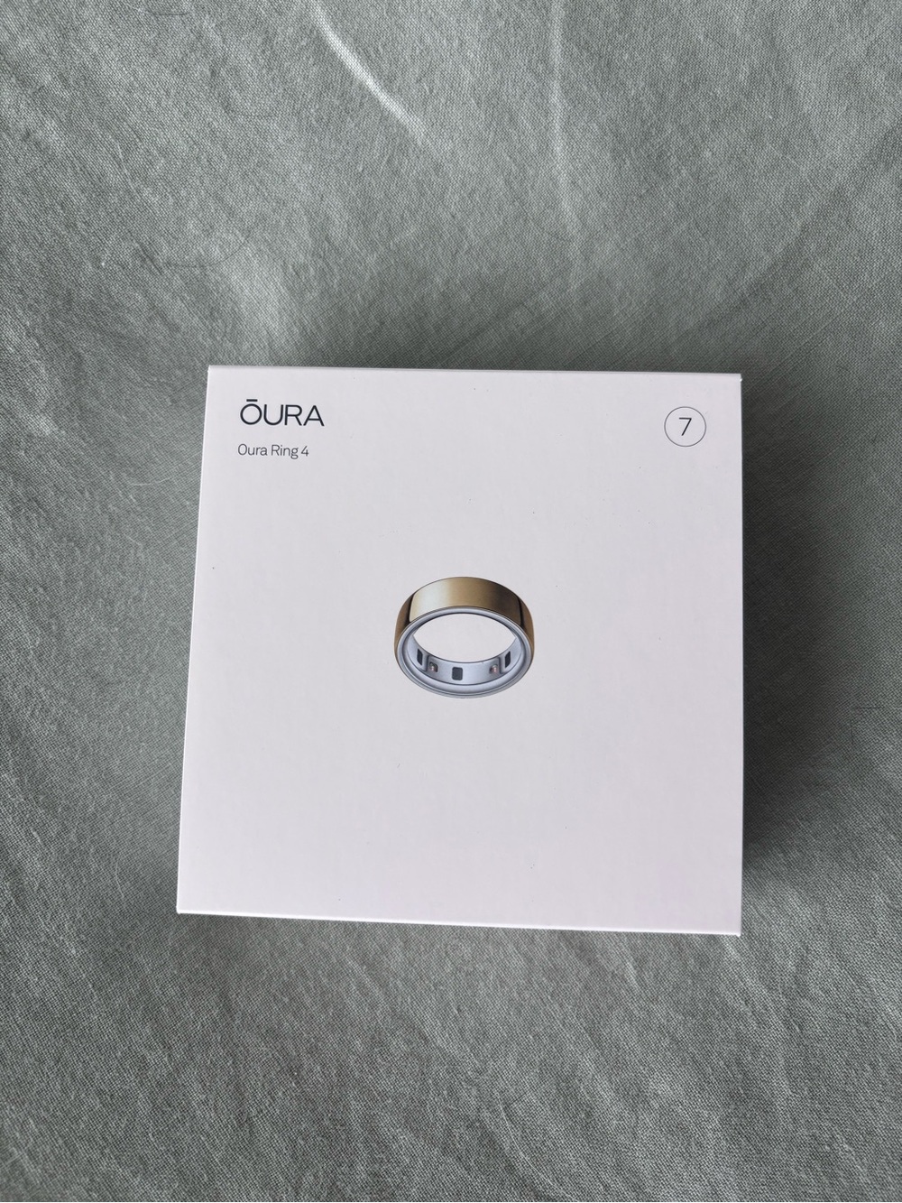 Oura Ring 4 Gold Size 7 SEALED IN BOX